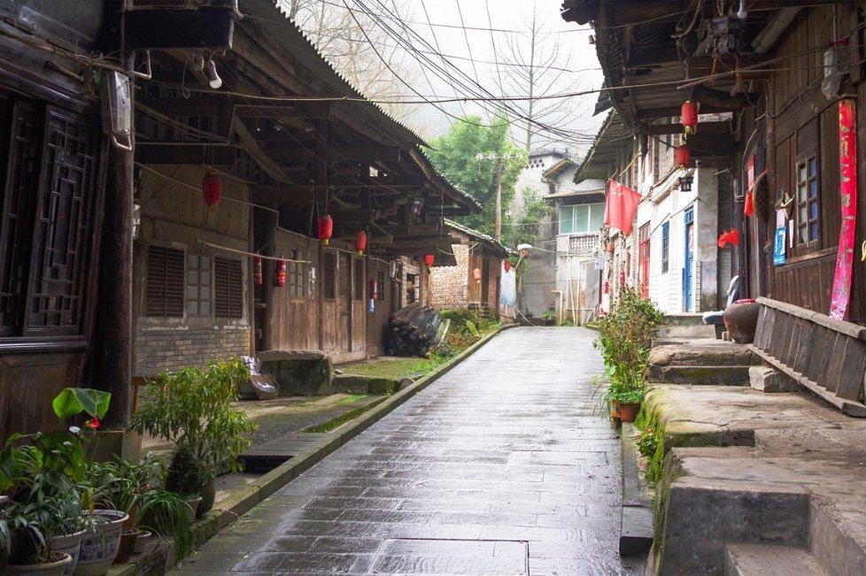 匠心坚守陶艺路——访玉溪滇瓦紫砂工艺厂董事长周昌